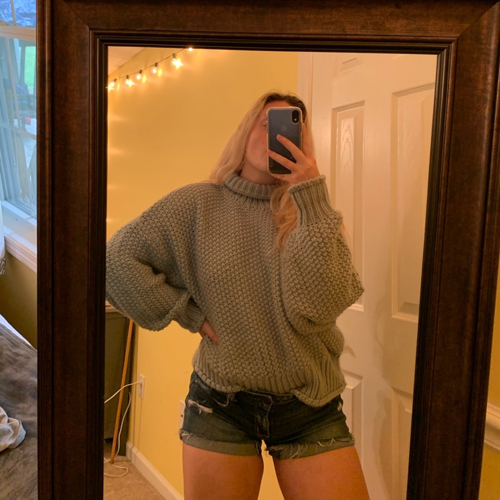 H&M sweater